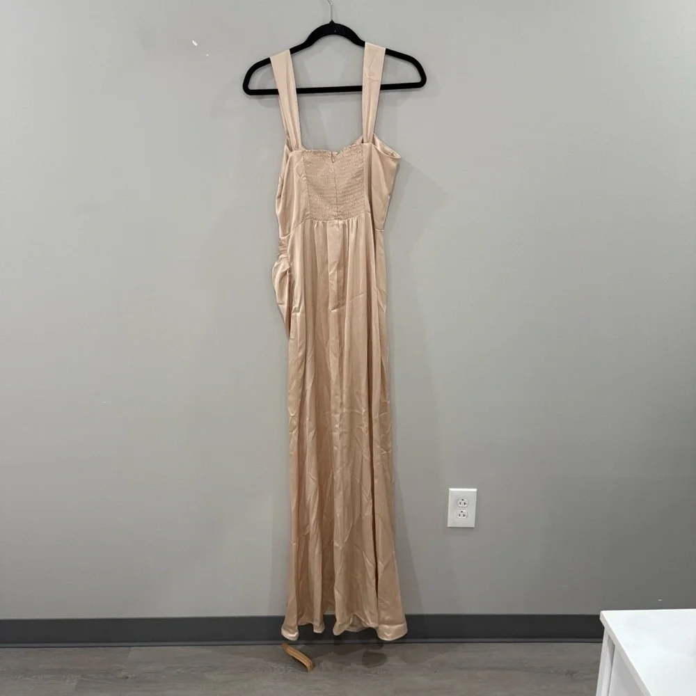 NWT Reformation Dress Isolene Gown in Crush Champagne Satin